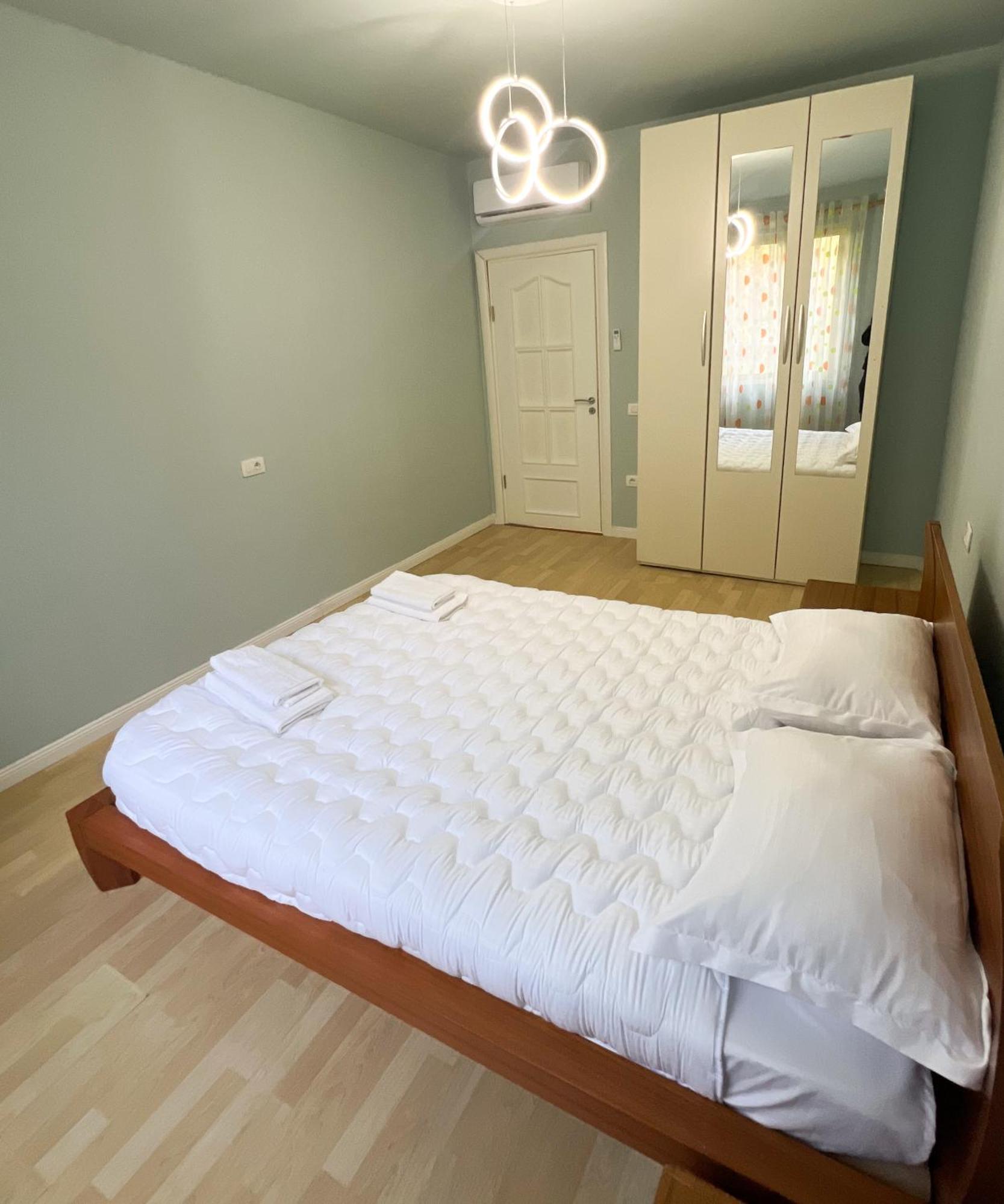 Sea View Apartments Durres Exterior photo